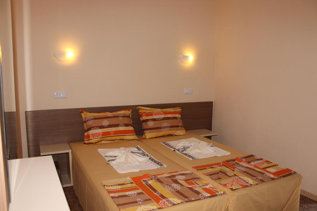 Fits Guest House Primorsko Pokoj fotografie
