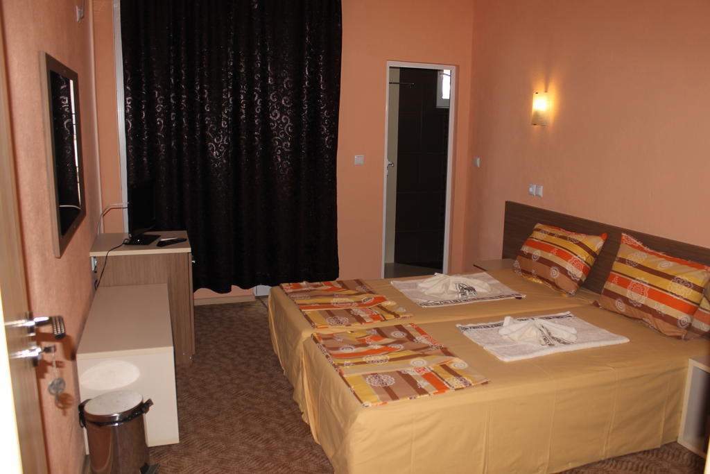 Fits Guest House Primorsko Pokoj fotografie